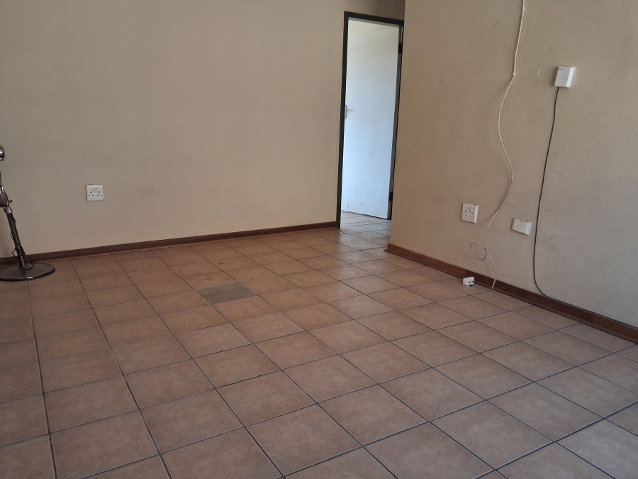 2 Bedroom Property for Sale in Potchefstroom North West